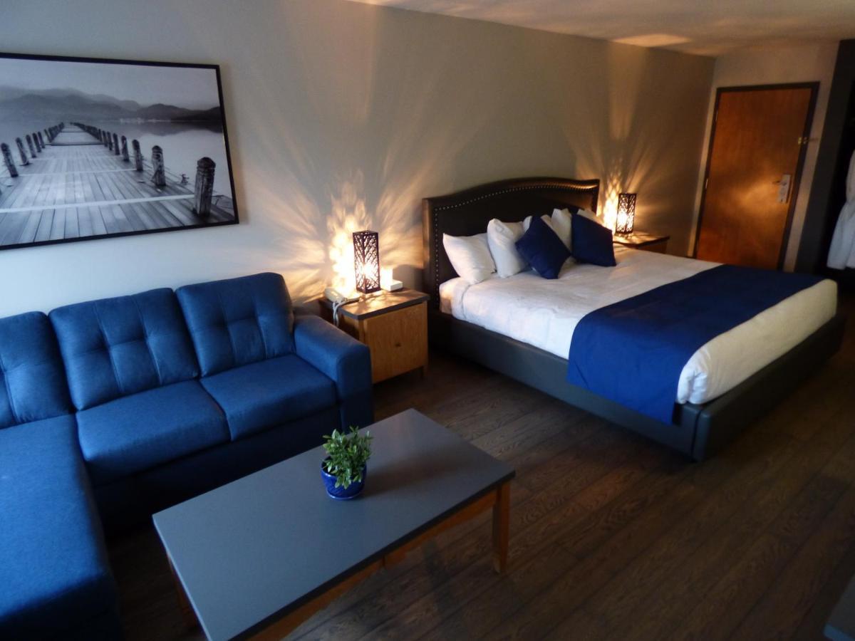 Chateau Logue Hotel Maniwaki Екстериор снимка
